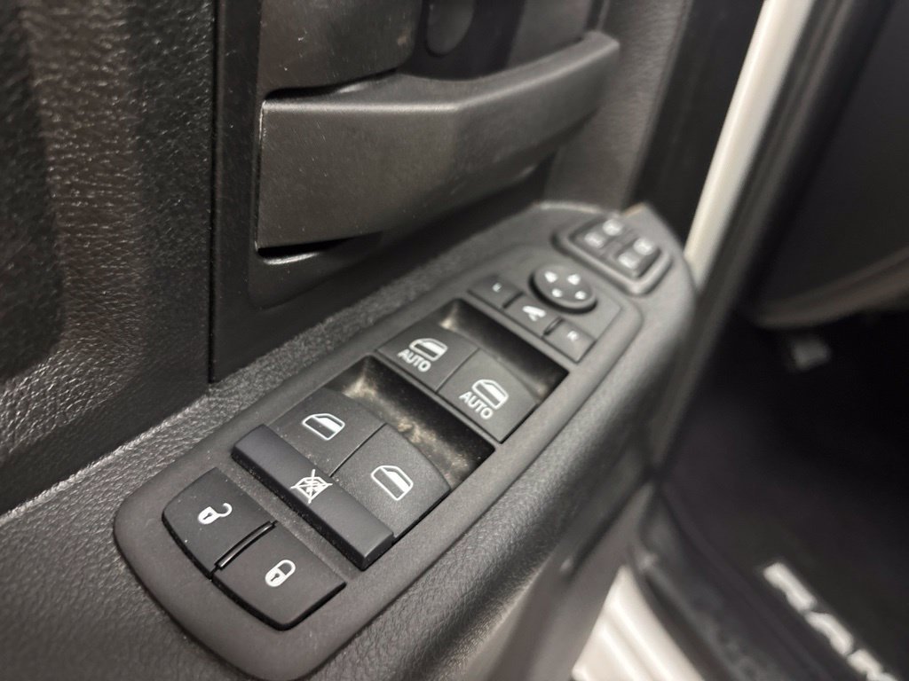 Used 2024 RAM 2500 Tradesman w/ Chrome Appearance Group AWD/4WD image 20