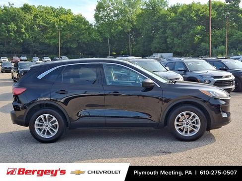 Used 2022 Ford Escape SE w/ Cold Weather Package AWD/4WD image 9