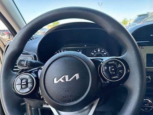 Used 2022 Kia Soul S FWD image 20
