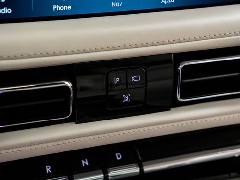 Used 2021 Lincoln Aviator Black Label Grand Touring AWD/4WD image 26