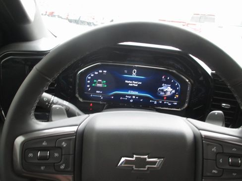 Used 2025 Chevrolet Silverado 1500 ZR2 w/ Technology Package image 31