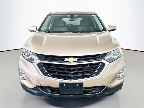 Used 2019 Chevrolet Equinox LT image 2