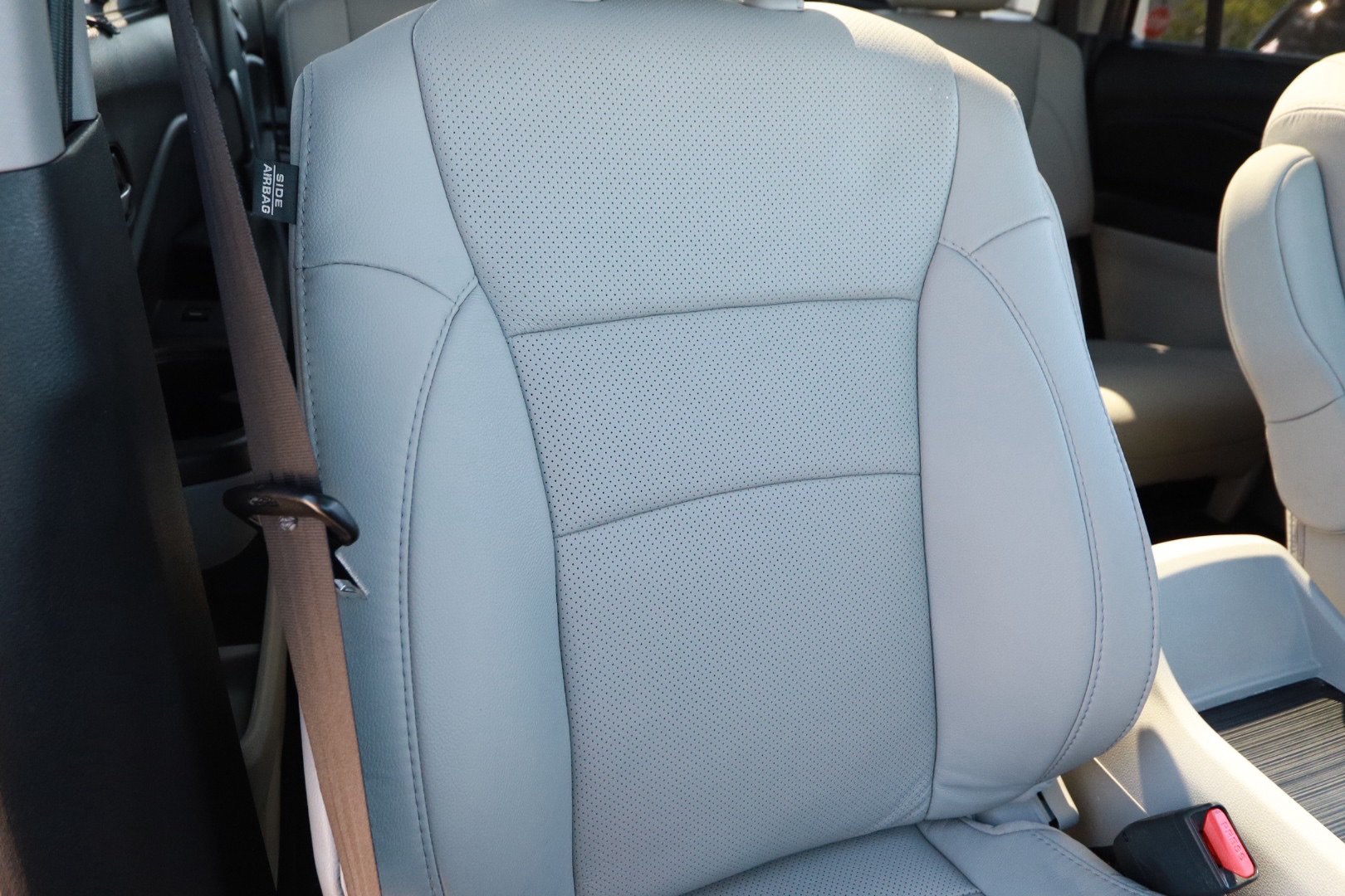 Used 2021 Honda Pilot Elite image 29