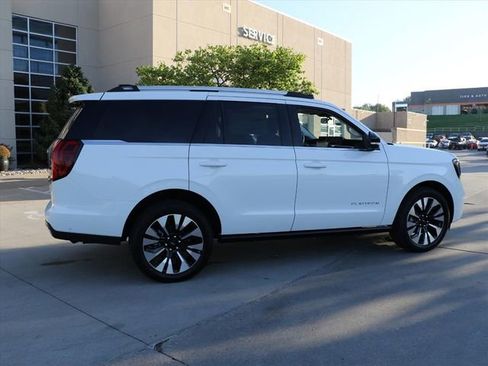 New 2025 Ford Expedition Platinum w/ Platinum Ultimate Package image 6