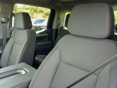 New 2026 GMC Sierra 1500 SLE w/ Max Trailering Package AWD/4WD image 15