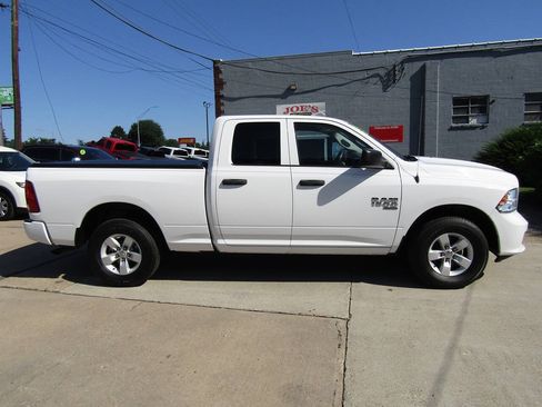 Used 2019 RAM 1500 Express AWD/4WD image 8