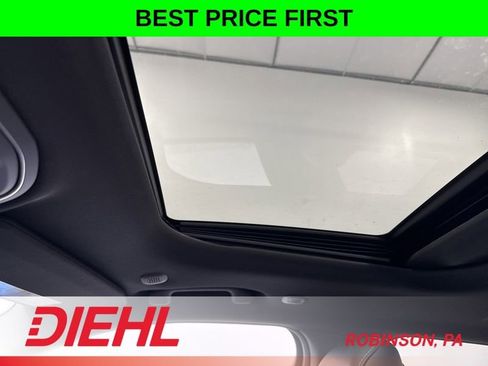 New 2026 Jeep Grand Cherokee Altitude AWD/4WD image 33