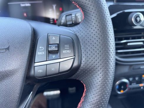 Used 2023 Ford Escape ST-Line Select image 30