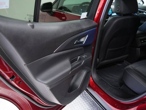 Used 2024 Chevrolet Equinox EV LT FWD image 23