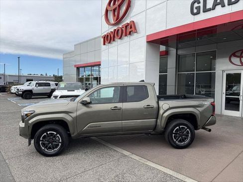 Certified 2026 Toyota Tacoma TRD Sport AWD/4WD image 6
