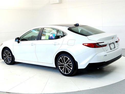 New 2026 Toyota Camry XLE image 4