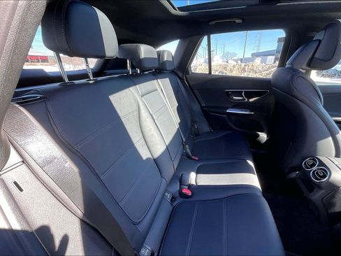 Used 2026 Mercedes-Benz GLC 300 4MATIC image 19