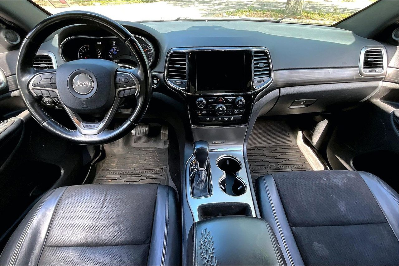 Used 2021 Jeep Grand Cherokee Laredo X RWD image 7