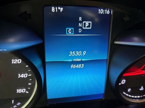 Used 2020 Mercedes-Benz GLC 300 image 28