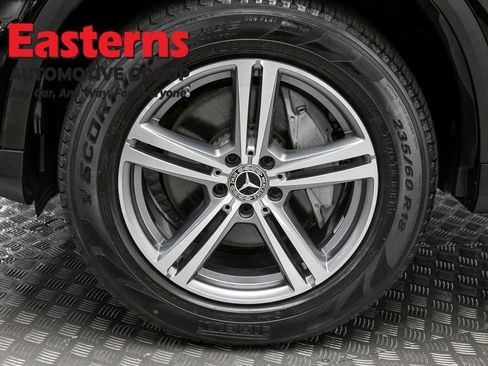 Used 2022 Mercedes-Benz GLC 300 4MATIC w/ Premium Package Lite image 33