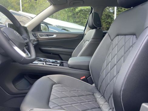 New 2026 Volkswagen Atlas SEL Premium R-Line AWD/4WD image 18