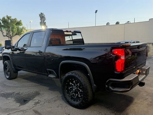 Used 2022 Chevrolet Silverado 2500 LTZ w/ LTZ Plus Package AWD/4WD image 12