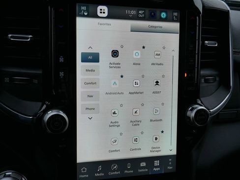 Used 2025 RAM 1500 Laramie image 32