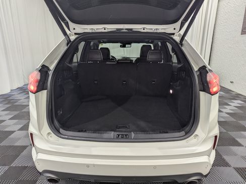 Used 2020 Ford Edge Titanium w/ Equipment Group 301A AWD/4WD image 8