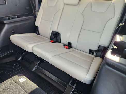 Used 2021 Kia Telluride EX w/ EX Premium Package image 31