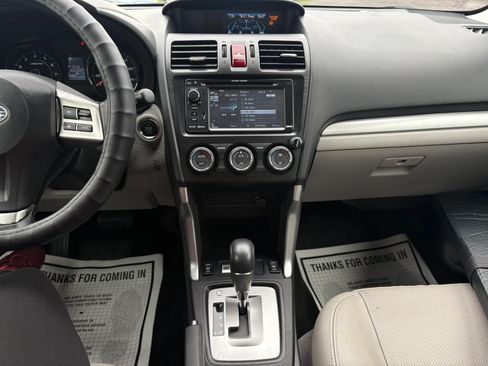 Used 2014 Subaru Forester 2.5i Touring AWD/4WD image 32