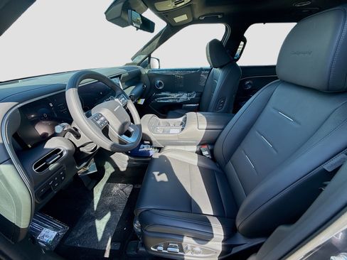New 2026 Hyundai Palisade Calligraphy FWD image 16