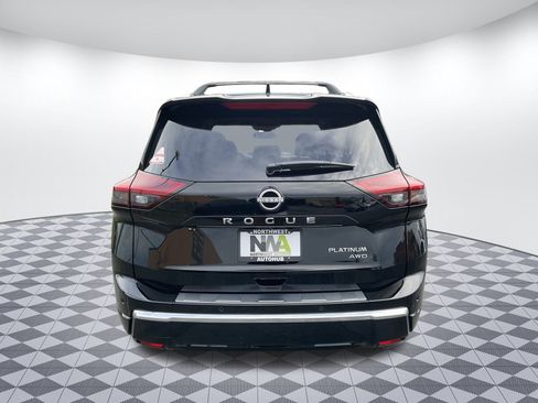 Used 2026 Nissan Rogue Platinum w/ Platinum Premium Package image 4