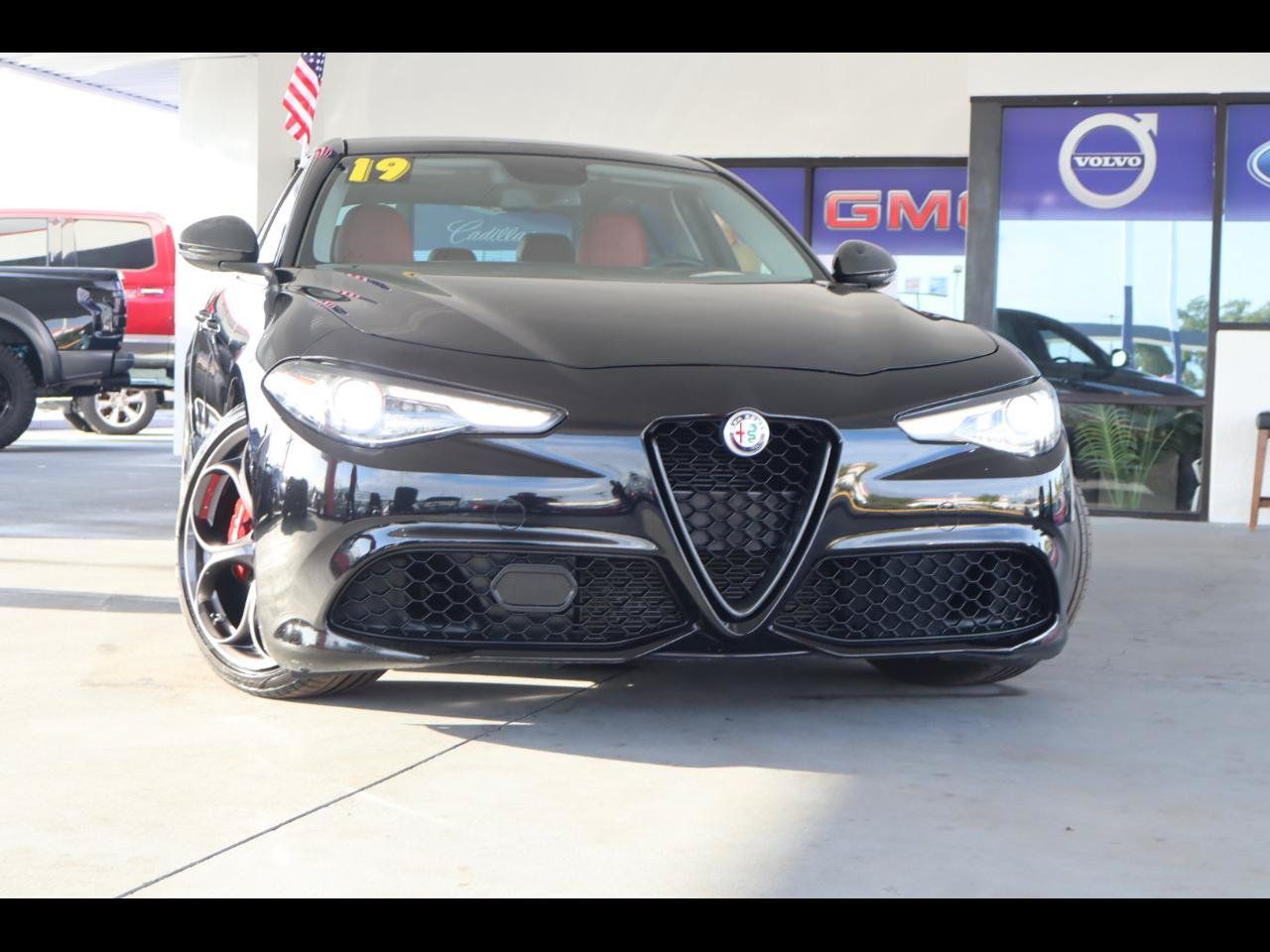 Used 2019 Alfa Romeo Giulia w/ Quick Order Package 22K Sport RWD image 1