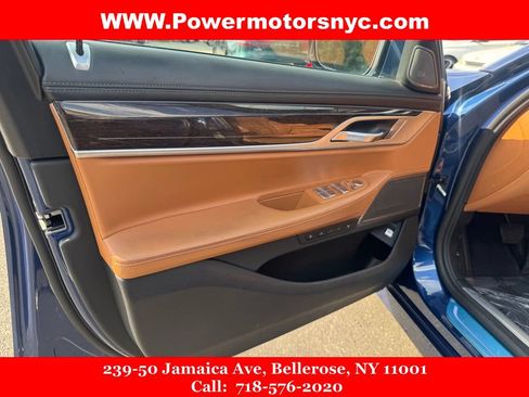 Used 2022 BMW 750i xDrive w/ Executive Package AWD/4WD image 24