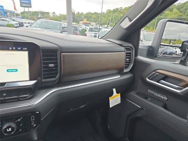 Used 2026 Chevrolet Silverado 1500 High Country w/ High Country Premium Package AWD/4WD image 24