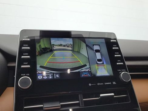 Used 2021 Toyota Avalon Limited w/ Advanced Safety Package FWD image 28
