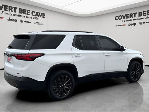 Used 2023 Chevrolet Traverse RS image 7