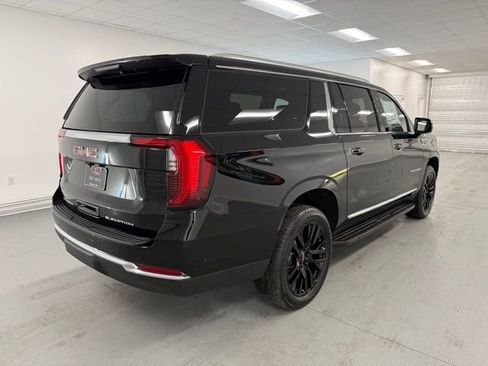 New 2026 GMC Yukon XL Elevation w/ LPO, Floor Liner Package image 6