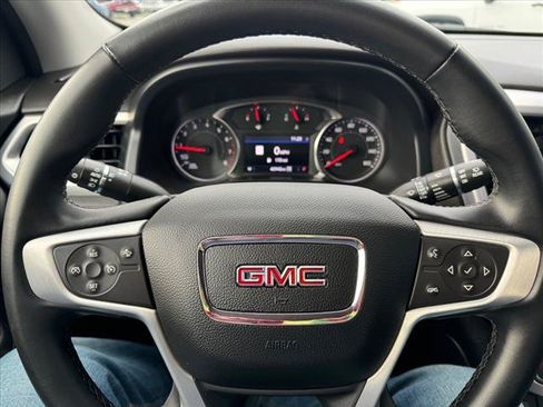 Used 2023 GMC Acadia SLT AWD/4WD image 10