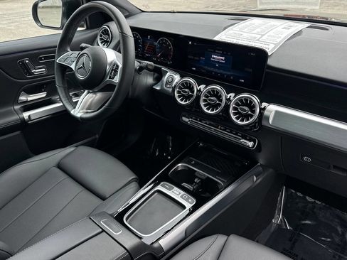 Certified 2026 Mercedes-Benz GLB 250 4MATIC image 20
