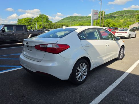 Used 2014 Kia Forte LX w/ Popular Package FWD image 3
