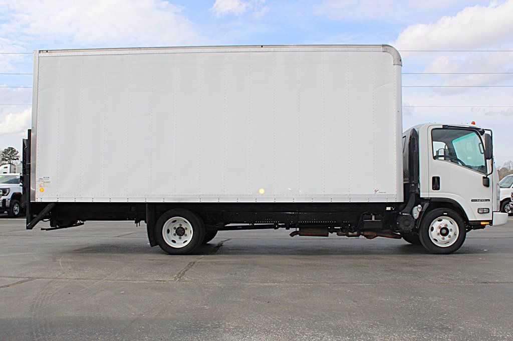 Used 2019 Isuzu NPR RWD image 6