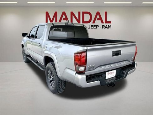 Used 2021 Toyota Tacoma SR5 w/ Technology Package AWD/4WD image 8