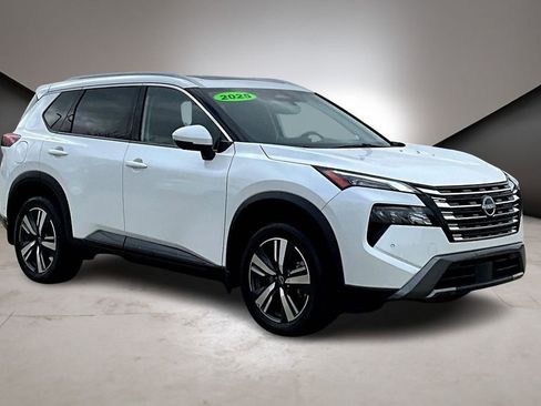 Certified 2025 Nissan Rogue SL w/ Tech Package AWD/4WD image 1