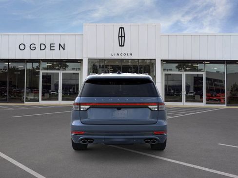New 2026 Lincoln Aviator Reserve w/ Jet Appearance Package image 5