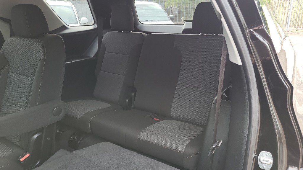 Used 2021 Chevrolet Traverse LT FWD image 24