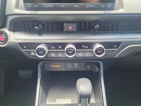 Used 2024 Honda CR-V EX image 15