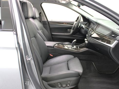 Used 2011 BMW 528i Sedan image 48