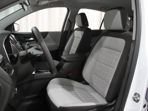 Certified 2024 Chevrolet Equinox LS w/ Sport Edition image 5