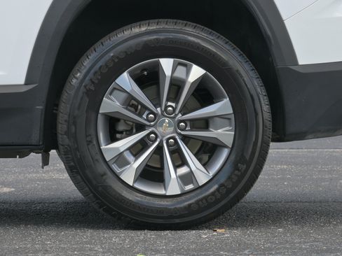 Used 2025 Chevrolet Equinox LT w/ Convenience Package II FWD image 33
