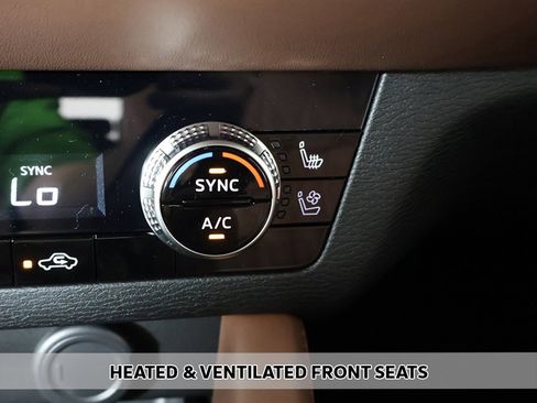 New 2025 Mitsubishi Outlander SEL image 9