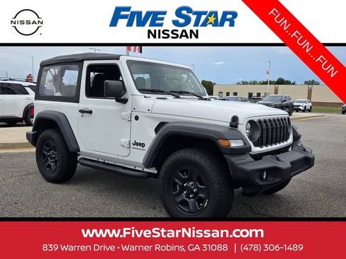 Used 2025 Jeep Wrangler Sport AWD/4WD image 1