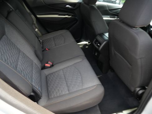 Used 2020 Chevrolet Equinox LT AWD/4WD image 24