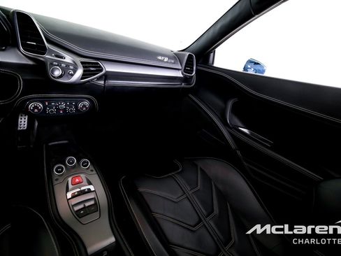 Used 2014 Ferrari 458 Spider RWD image 16