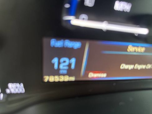 Used 2016 Cadillac SRX Luxury w/ Driver Awareness Package image 39